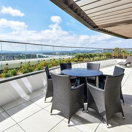 Meriton Suites キャンベラ エクステリア 写真 The rooftop garden