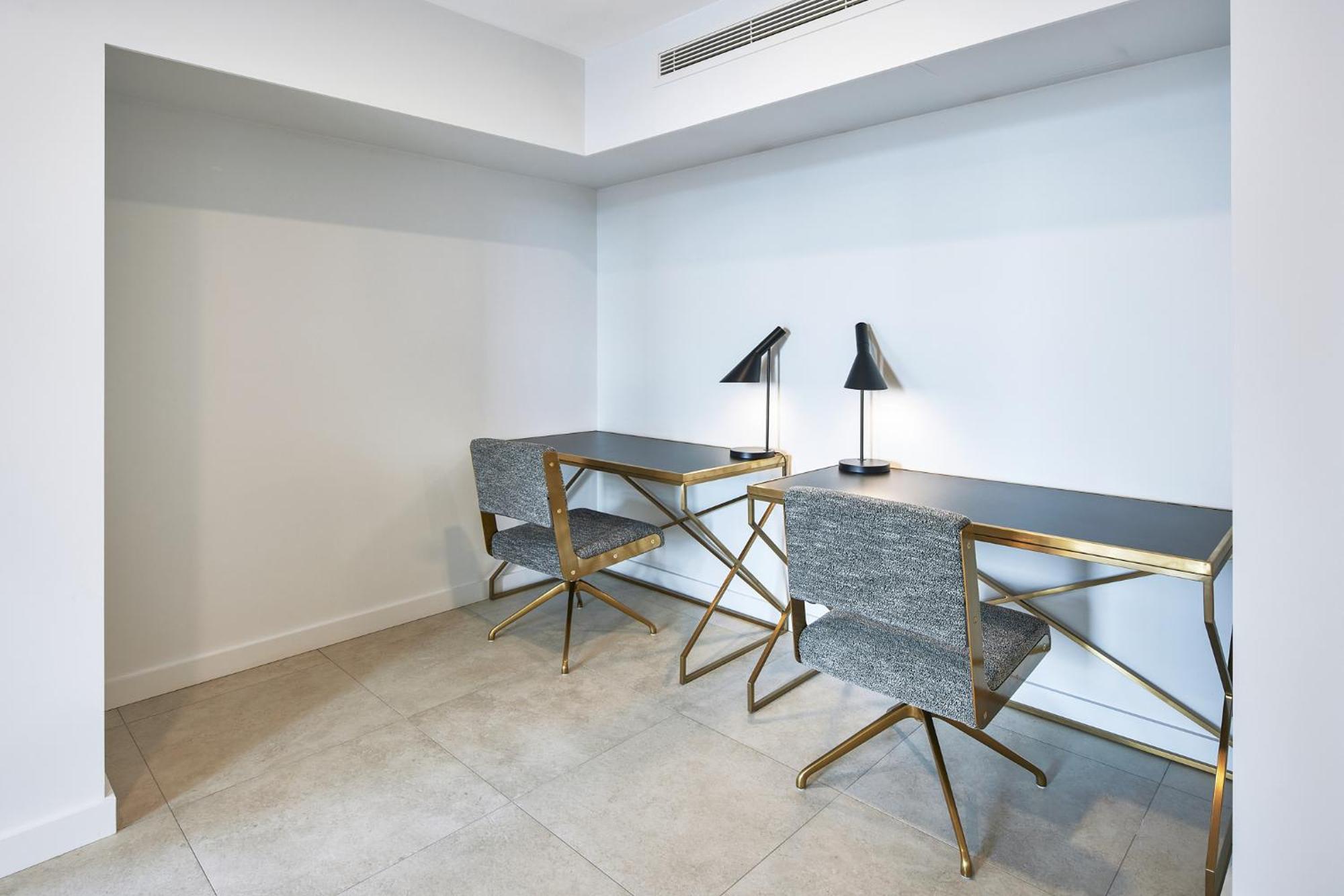 Meriton Suites キャンベラ エクステリア 写真 The interior of the hotel